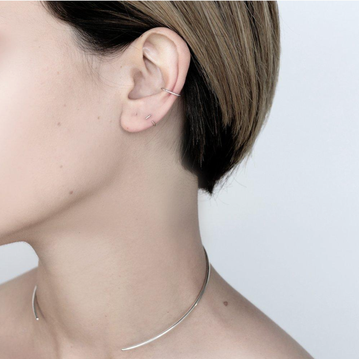 MIRTA ESSENTIAL SILVER EAR CUFF