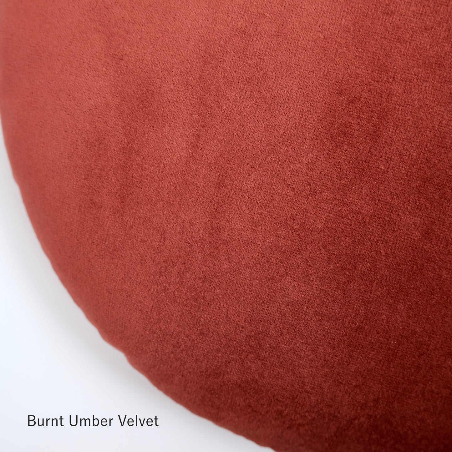 Klay　DiscCushion
Burnt Umber Velvet