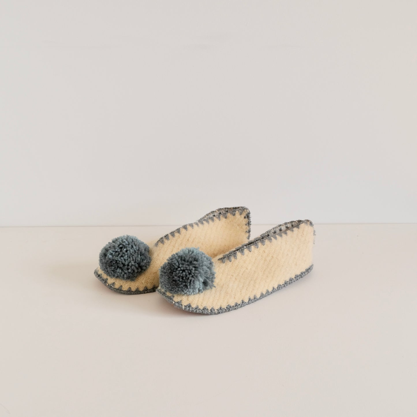 Pom Pom Wool Slippers
