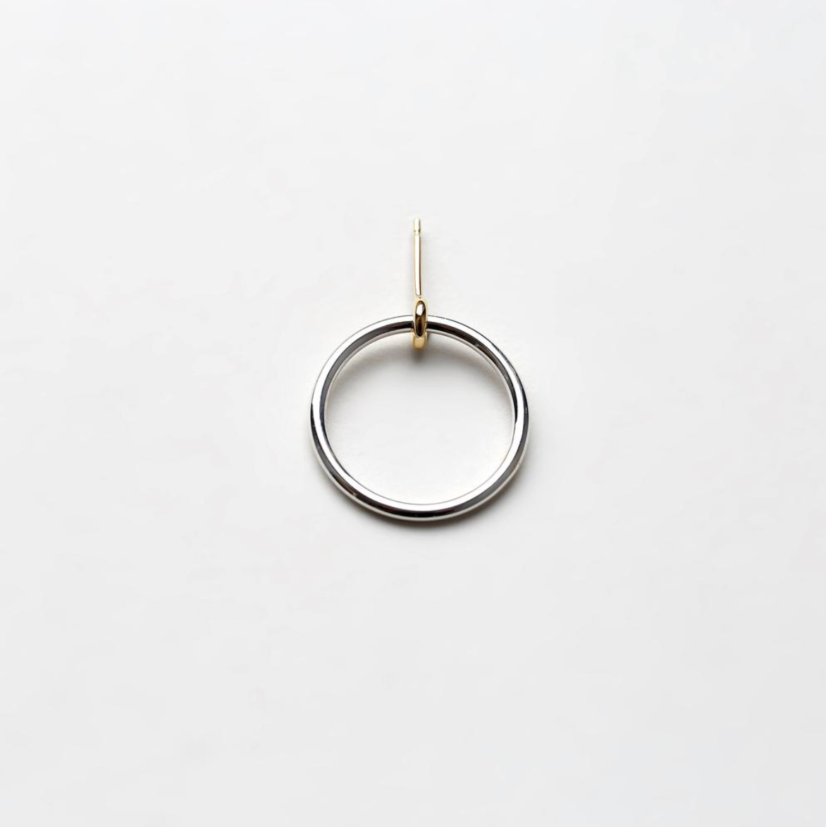 ［20%OFF / MIRTA］SILVER LARGE KINETIC HOOP EARRING