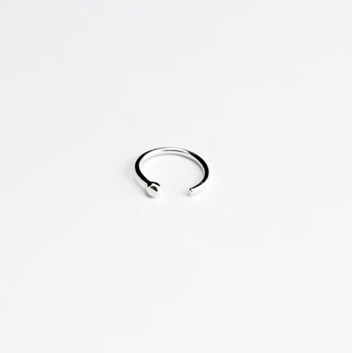 MIRTA ESSENTIAL DOT SILVER HOOP EARRING