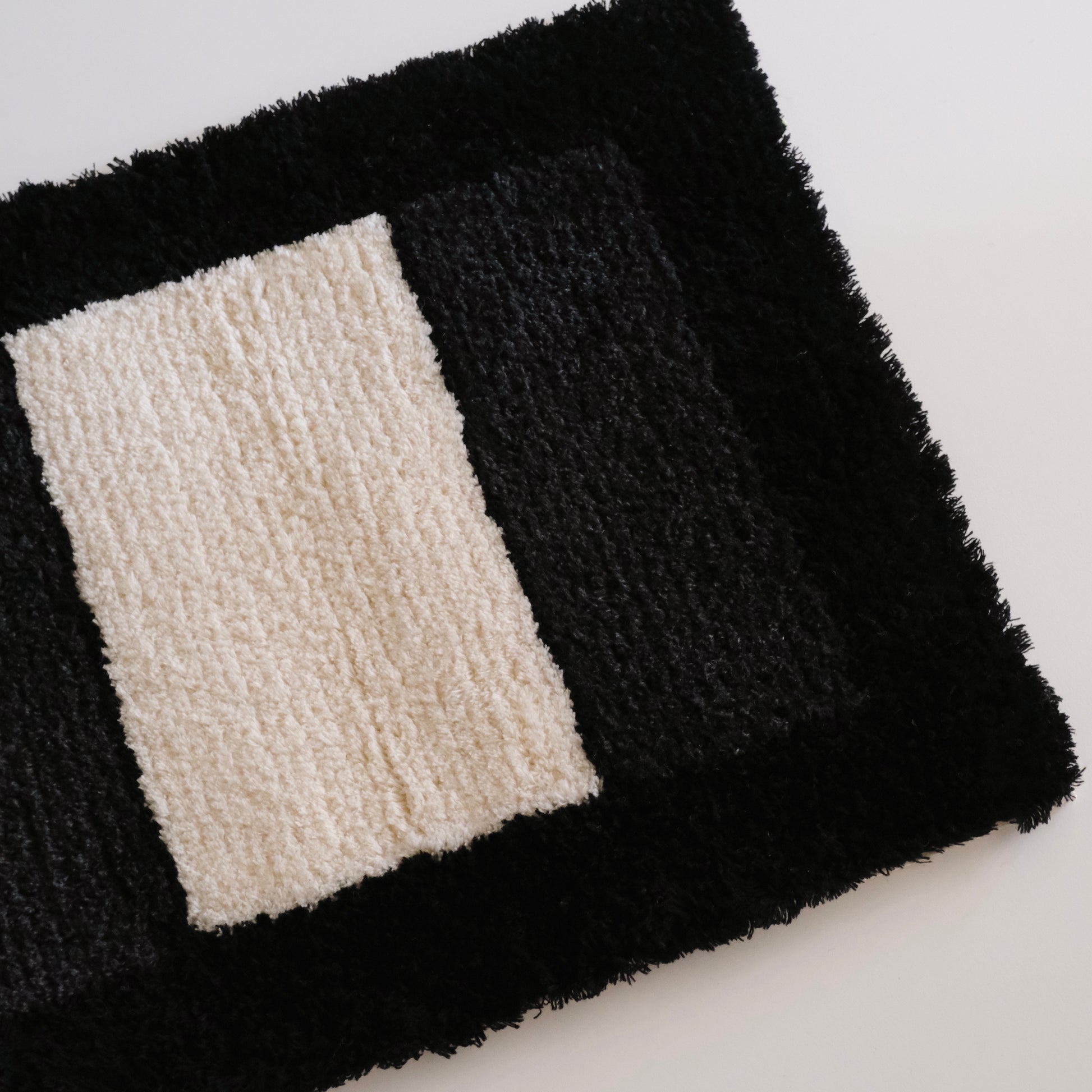 ［loomer /ルーマー］Tufting Art Rug Small