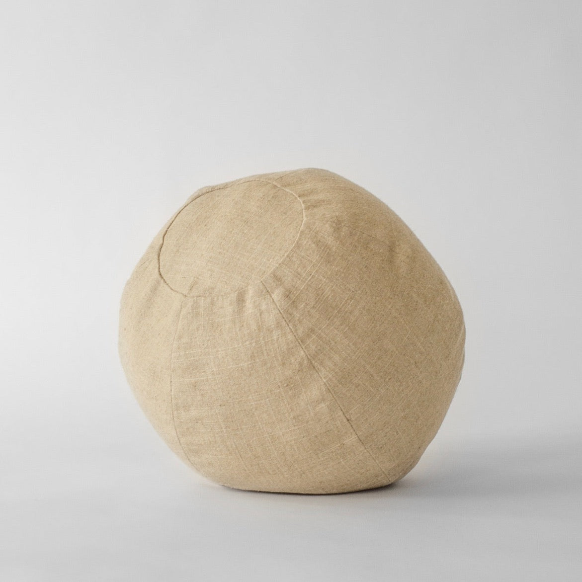 Klay GlobeCushion Barley Husk Tan