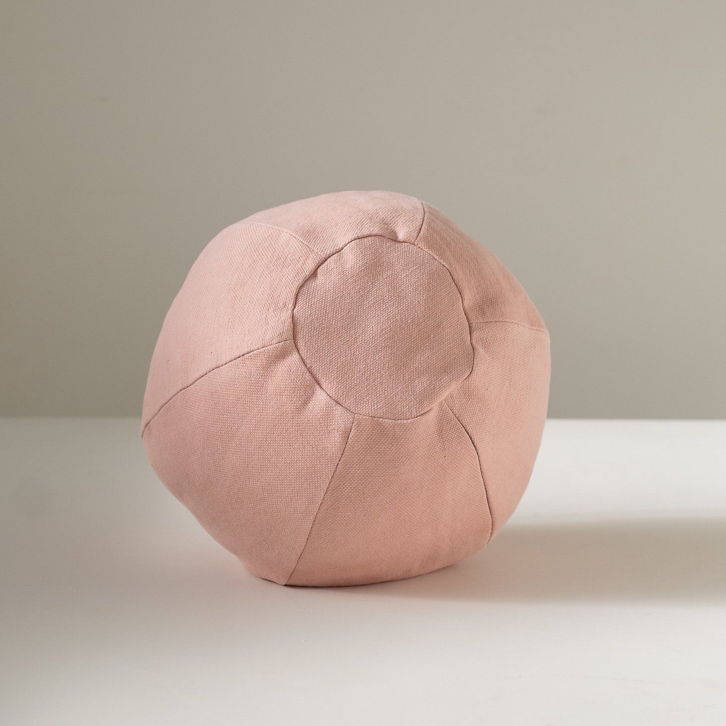KLAY Globe Cushion